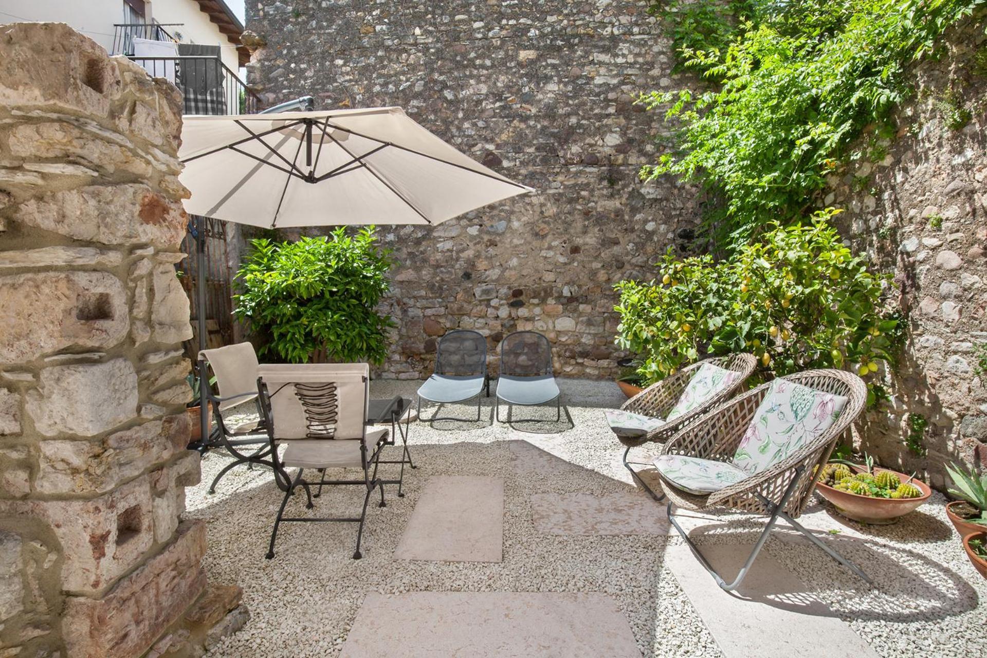 Residenza Vedovelli Aparthotel Torri Del Benaco Exterior foto